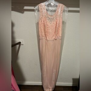 David’s bridal bridesmaid dress in petal